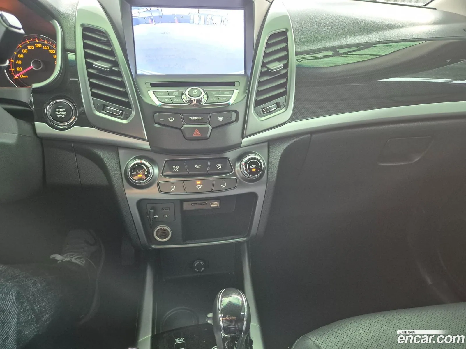 KG Mobility (SsangYong) Style Korando C 2018 — 17