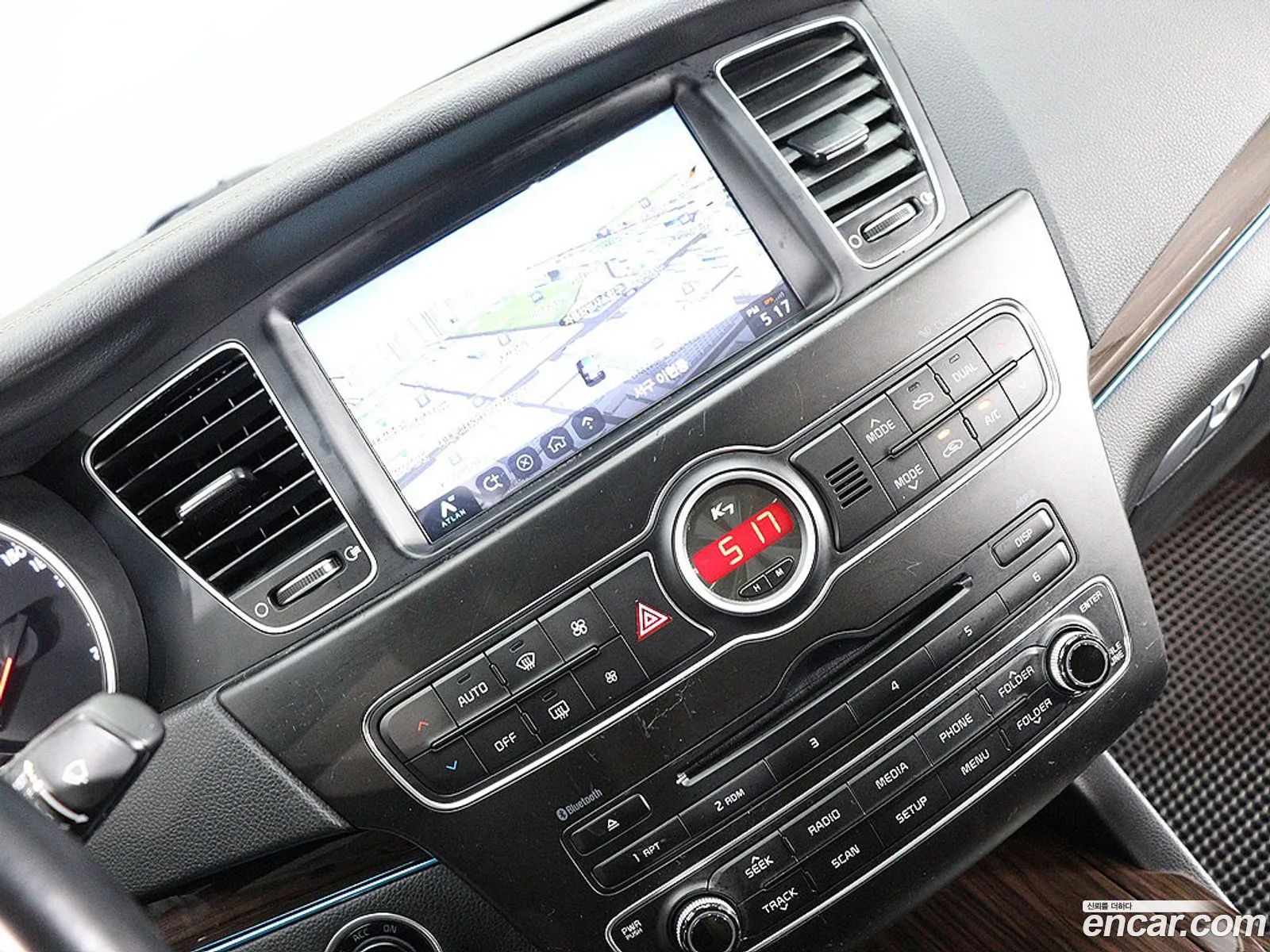 Kia K7 2015 — 12