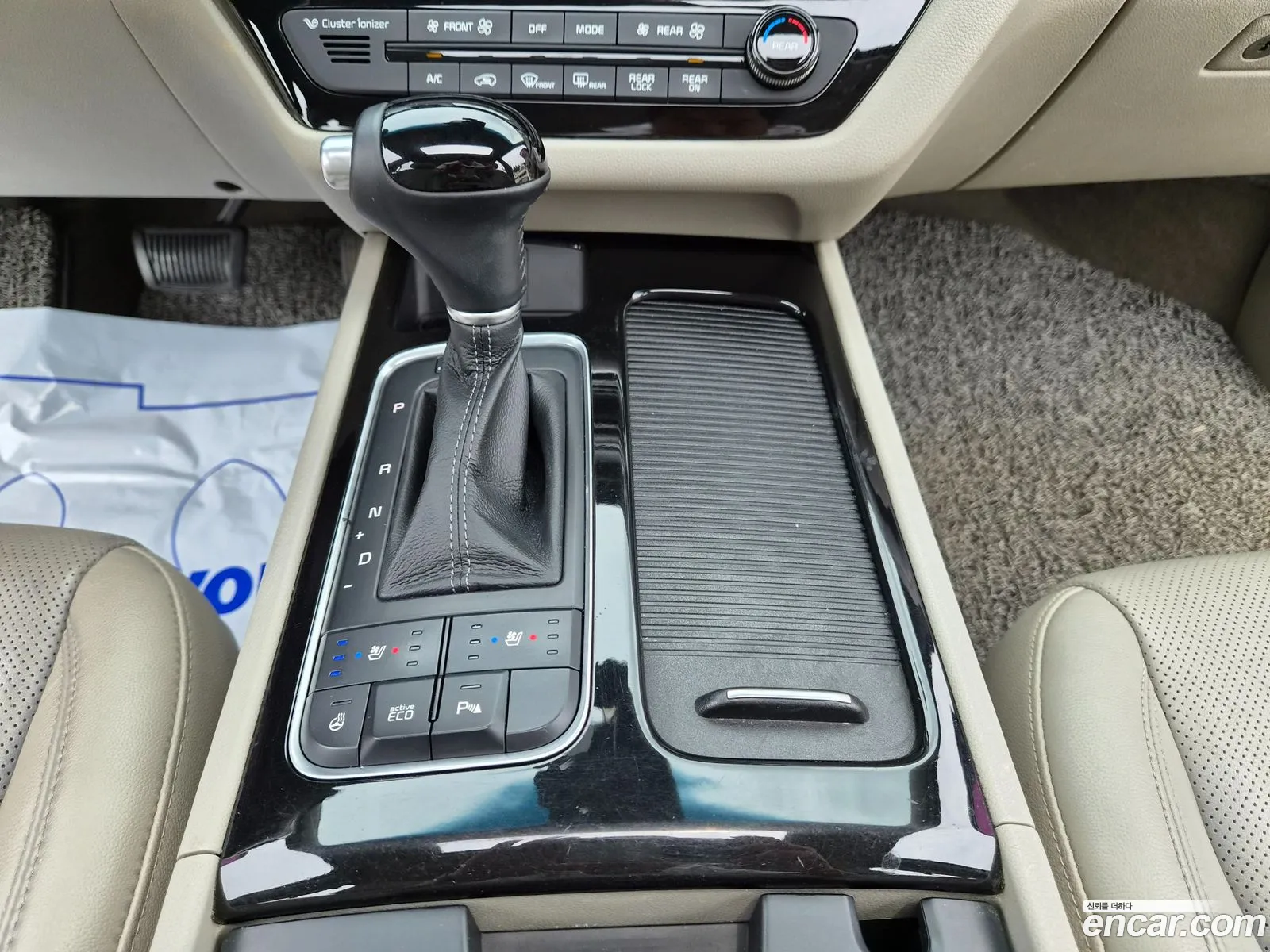 Kia Carnival 2014 — 11