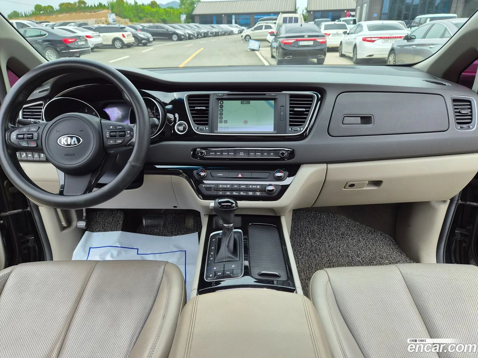 Kia Carnival 2014 — 6