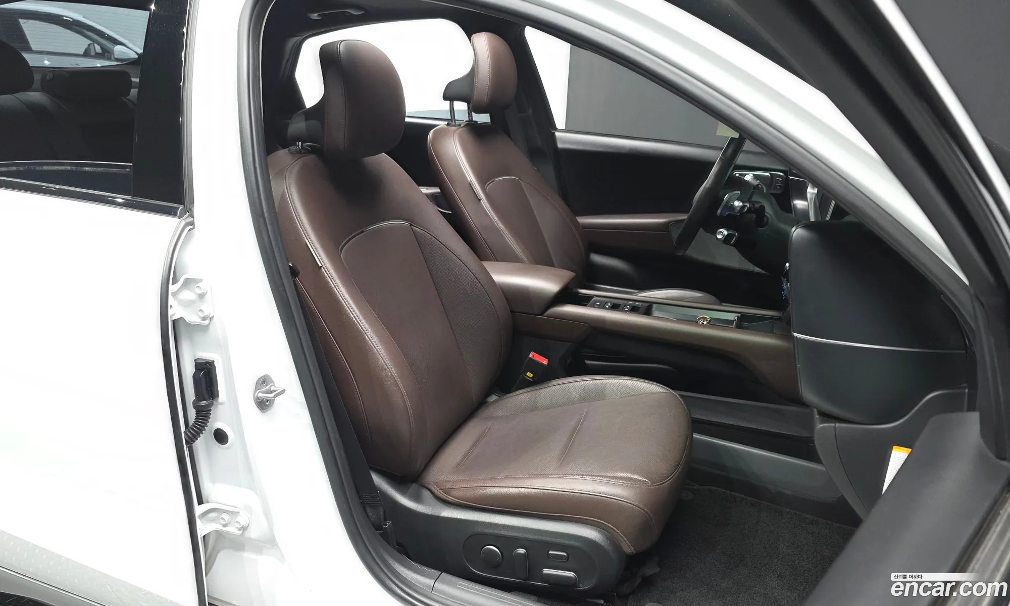 Hyundai Ioniq 6 2022 — 25