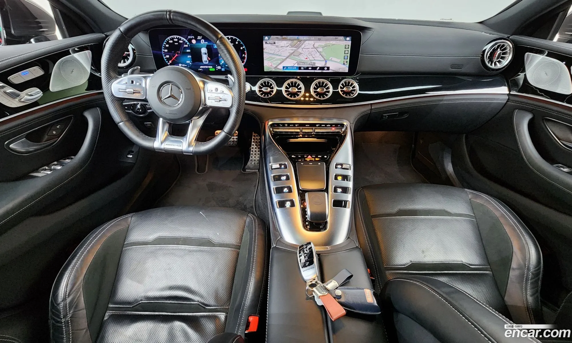 Mercedes-Benz AMG GT 2021 — 23