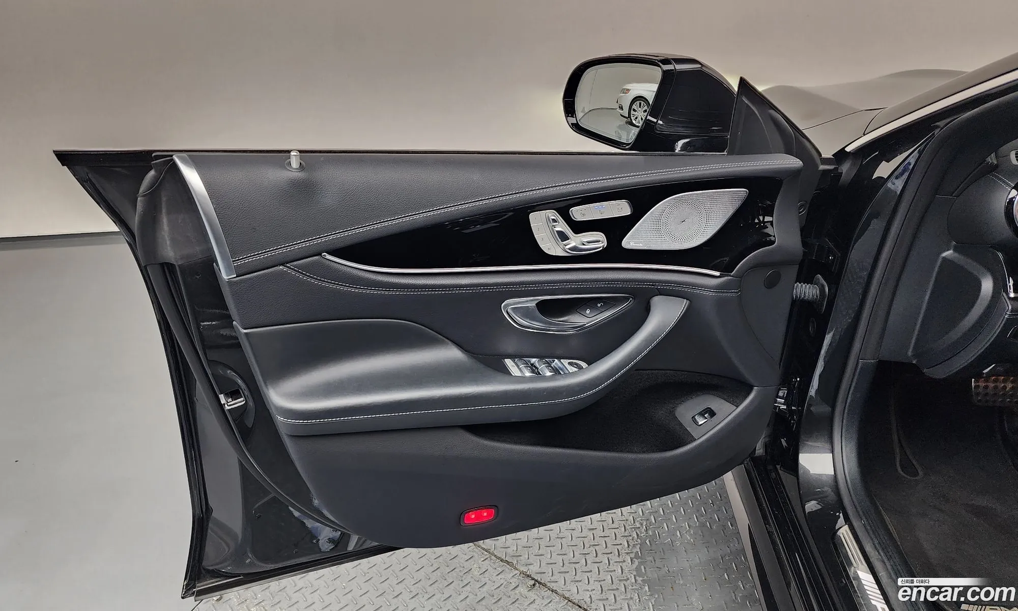 Mercedes-Benz AMG GT 2021 — 14