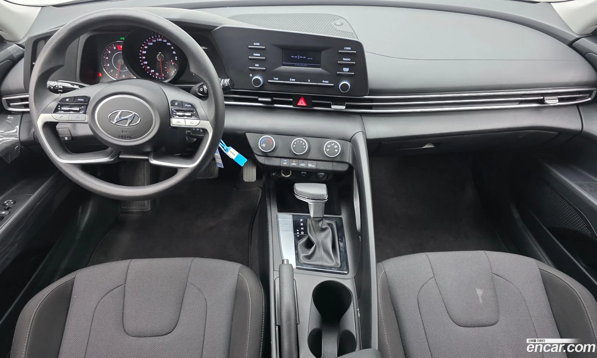 Hyundai Elantra 2021 — 8