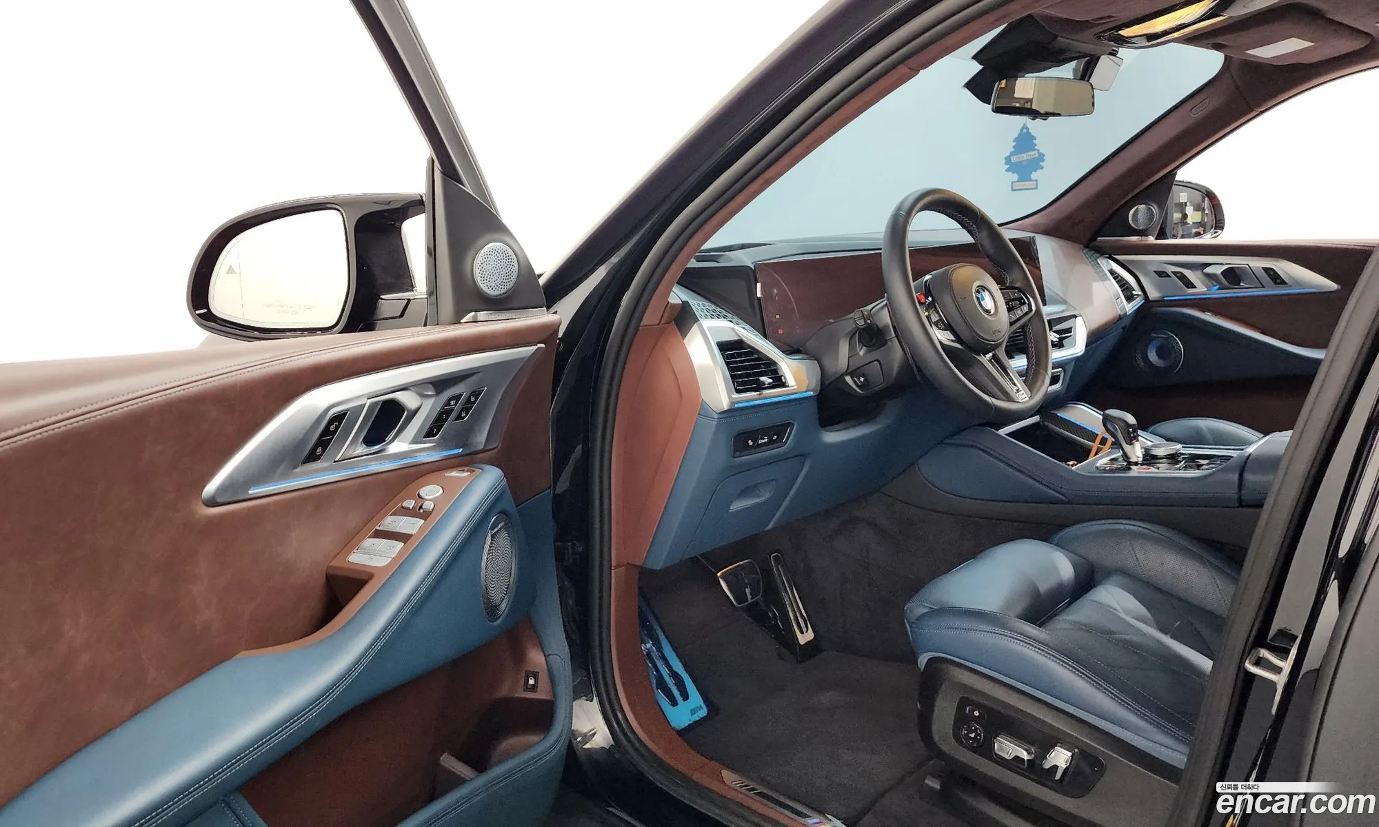 BMW XM 2025 — 16