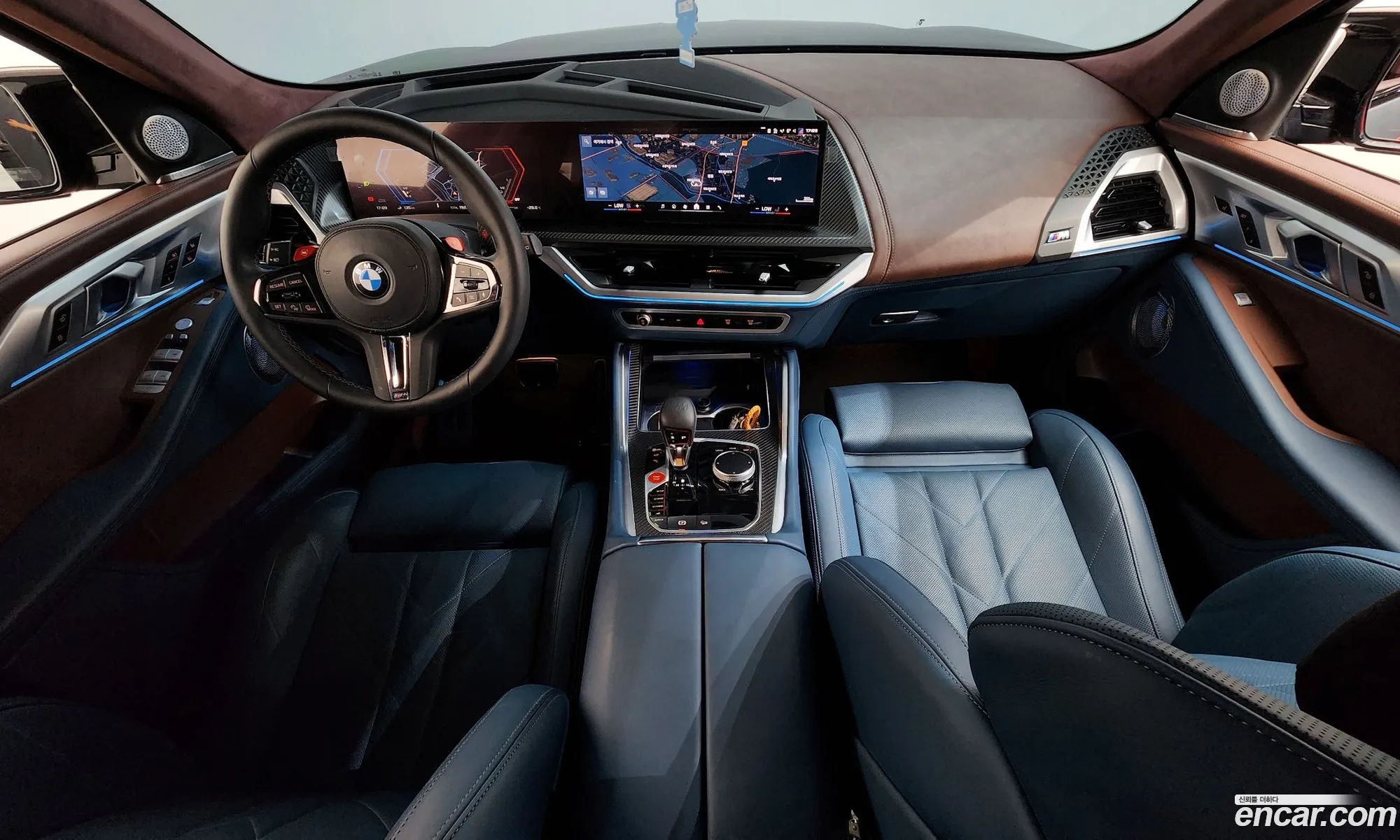 BMW XM 2025 — 10