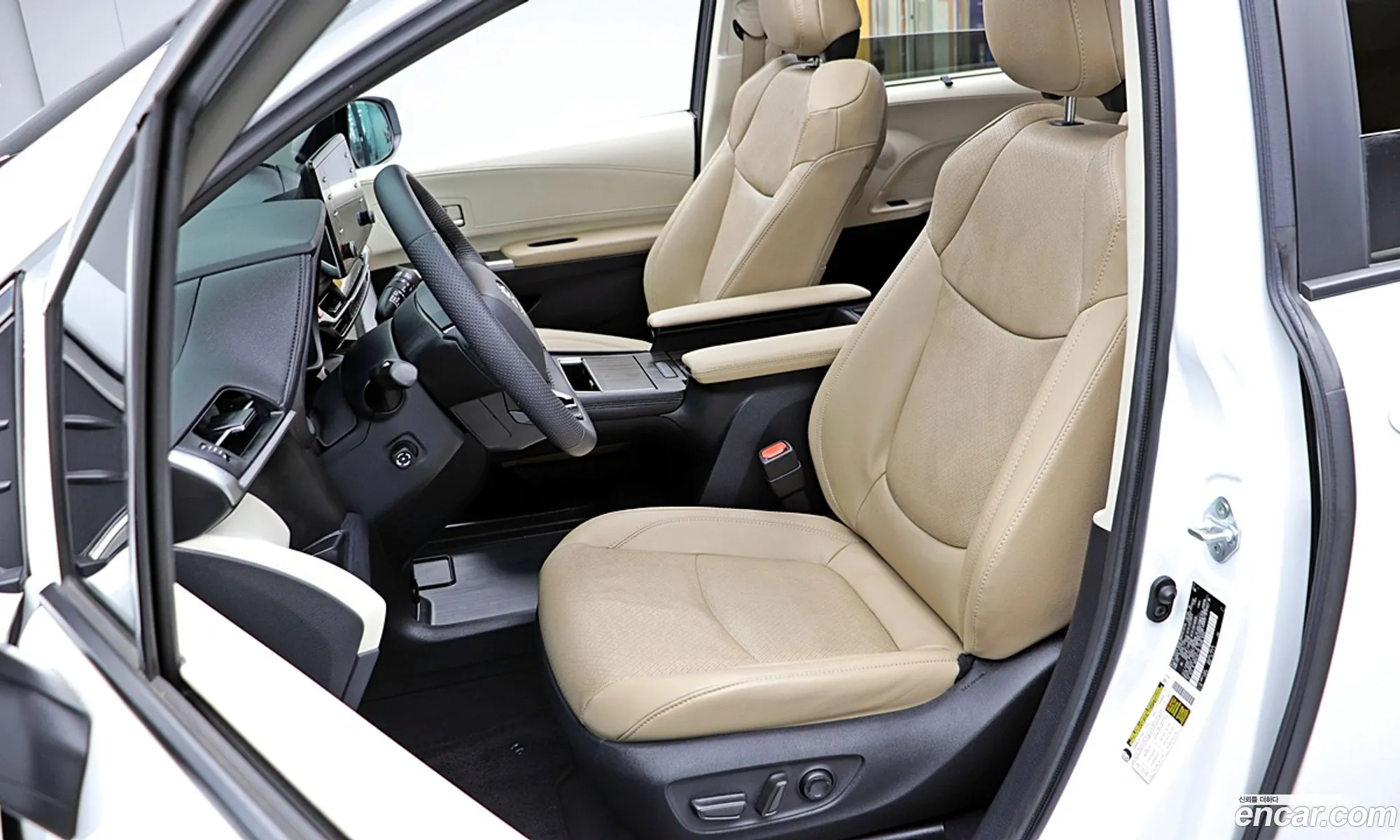 Toyota Sienna 2023 — 12