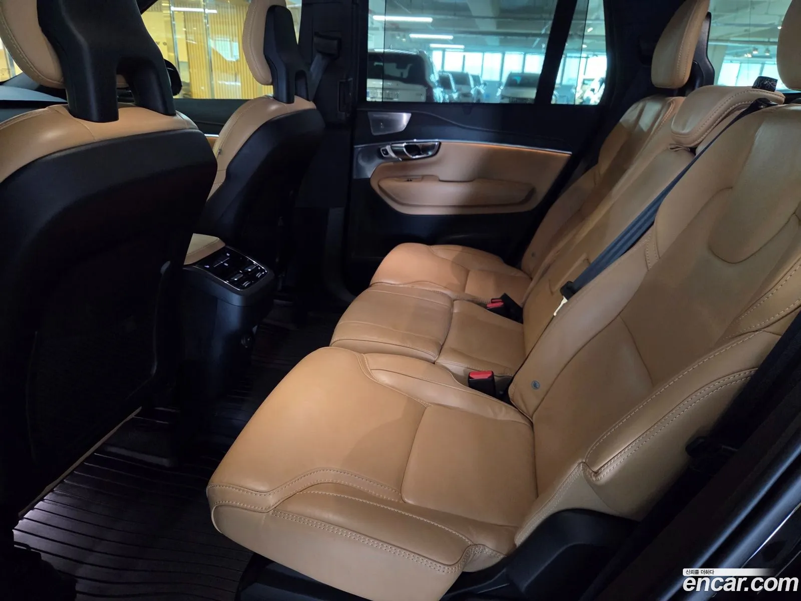 Volvo XC90 2021 — 11