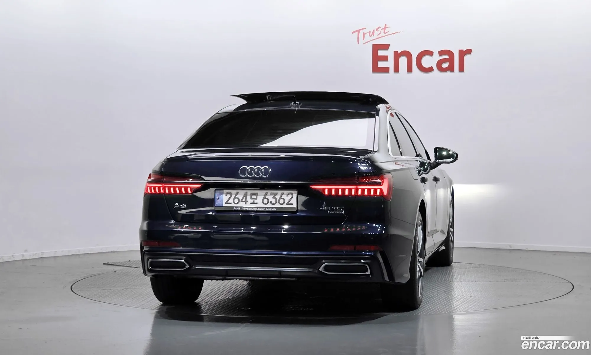 Audi A6 2021 WAUZZZF22MN006978 — 2