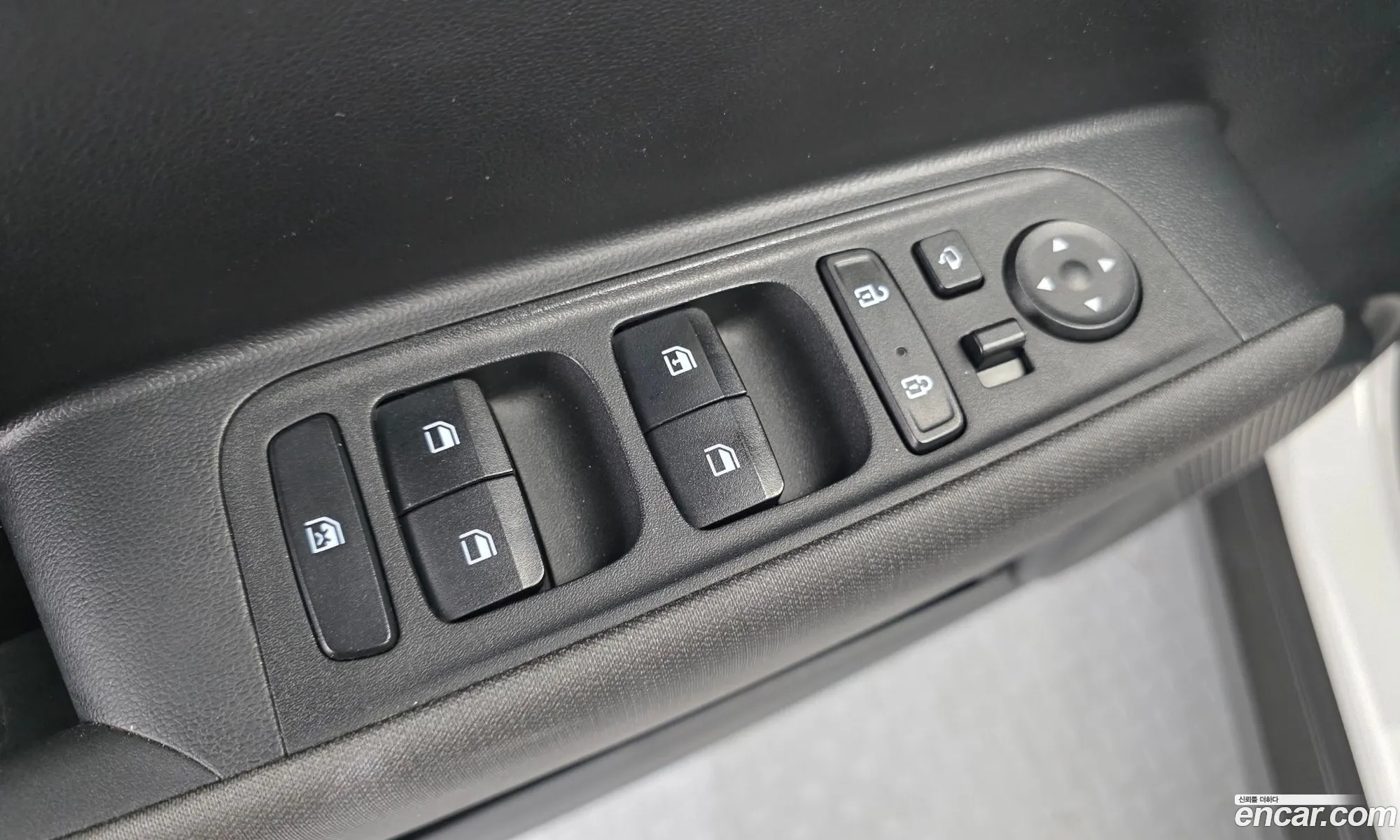 Hyundai Casper 2022 — 12