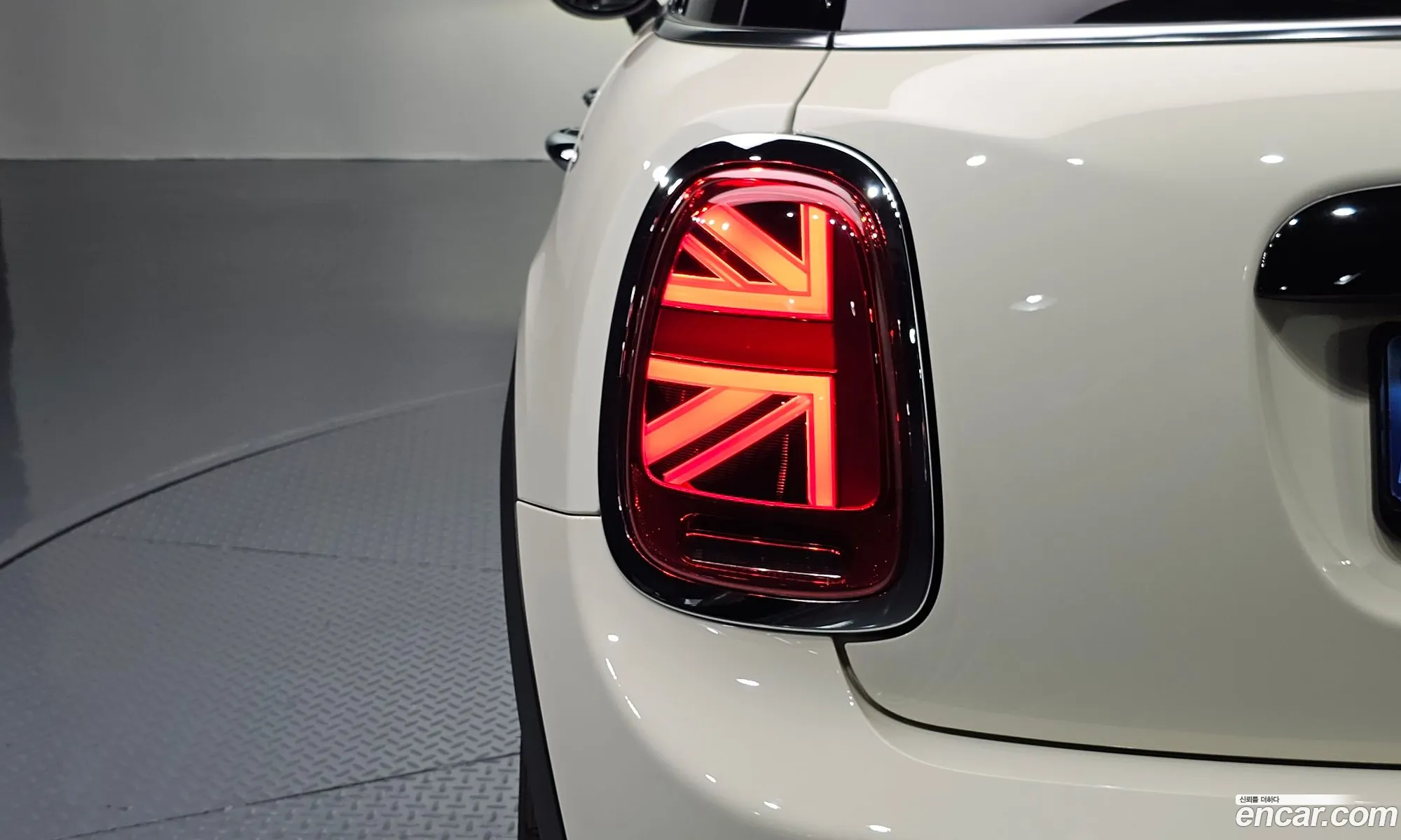 Mini Cooper 2021 WMWXV7107M2N98134 — 12