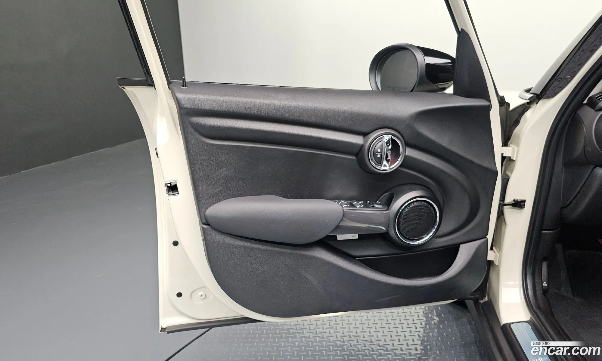 Mini Cooper 2021 WMWXV7107M2N98134 — 18