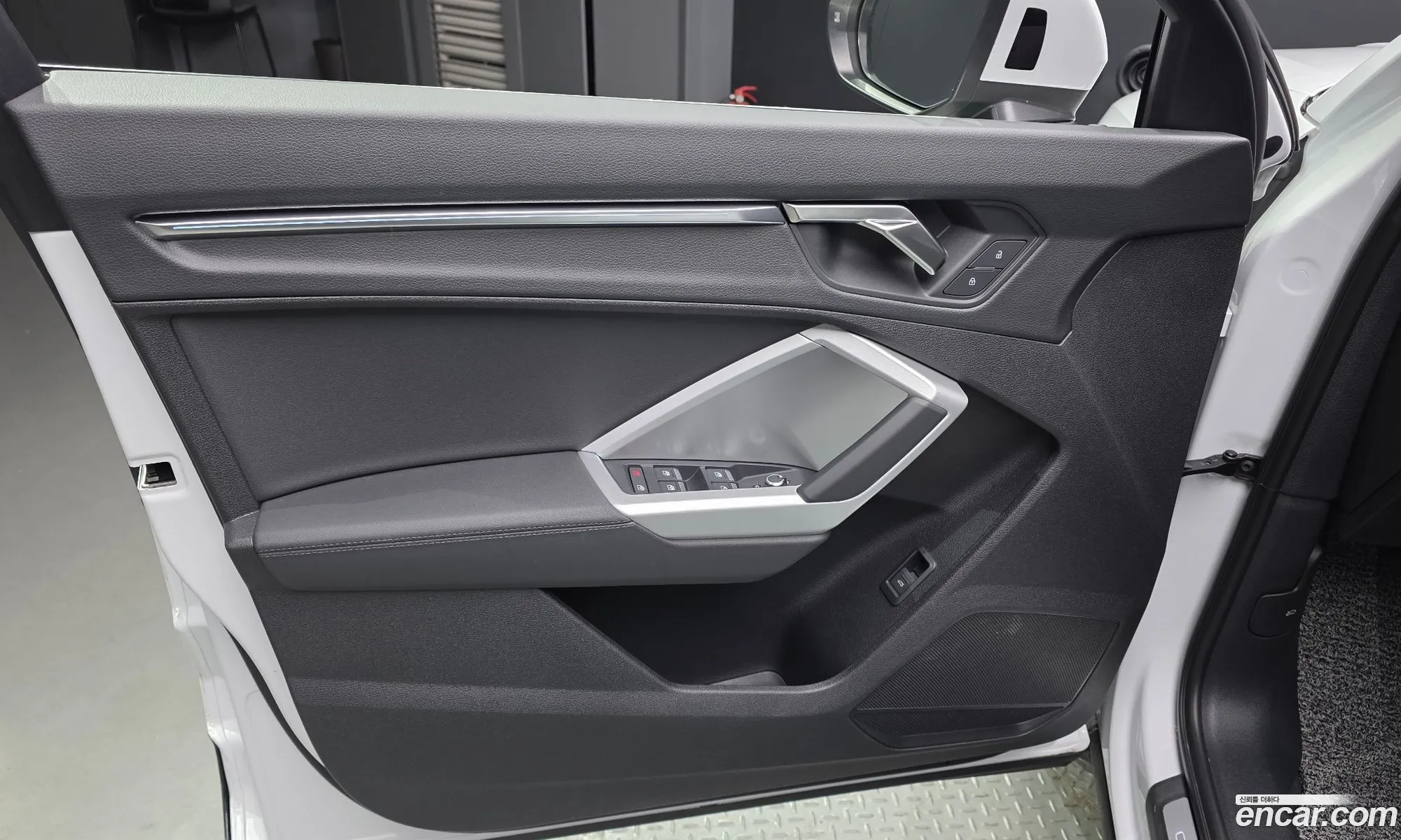 Audi Q3 2023 WAUZZZF32P1147179 — 25