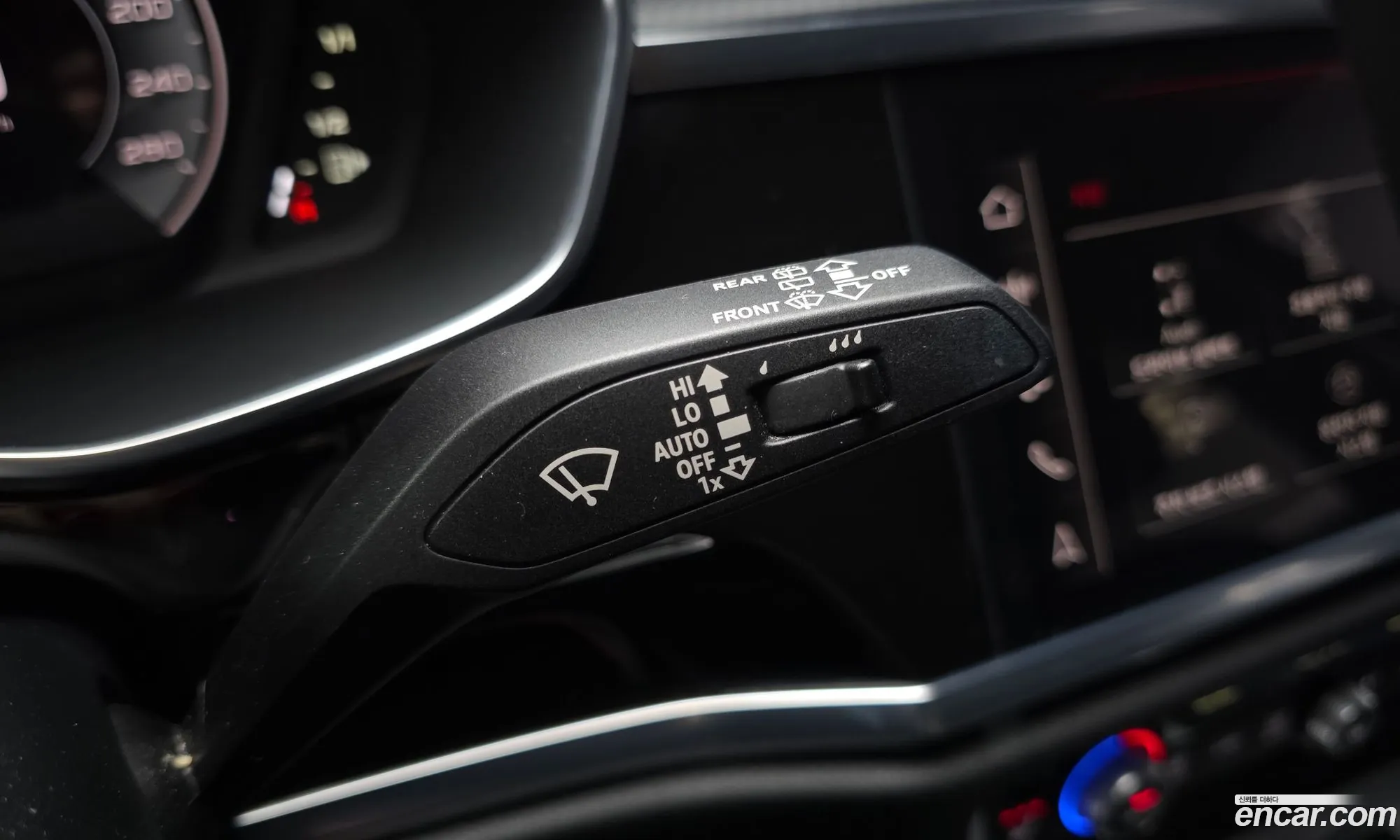Audi Q3 2023 WAUZZZF32P1147179 — 29