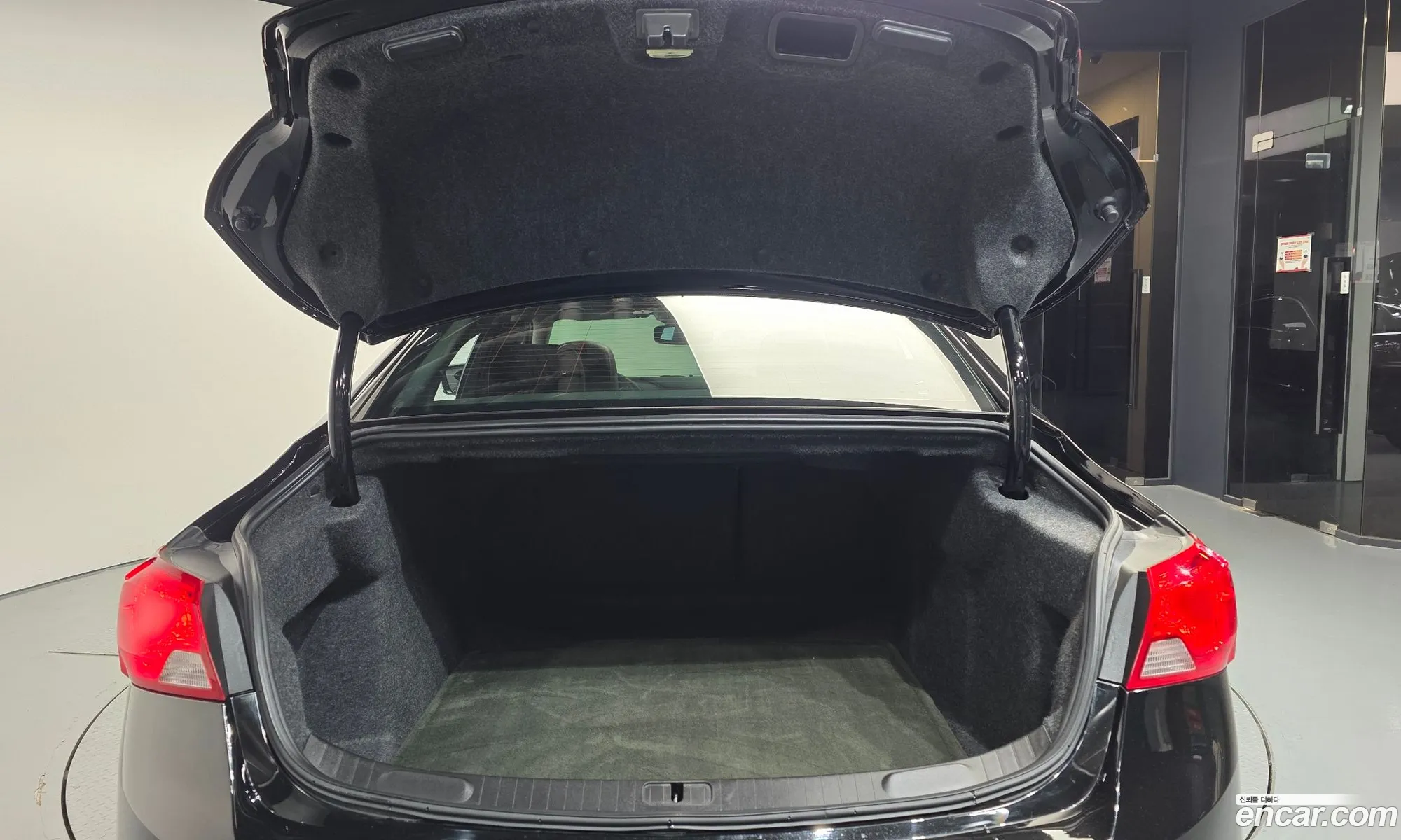 Chevrolet (GM Daewoo) Impala 2016 — 6