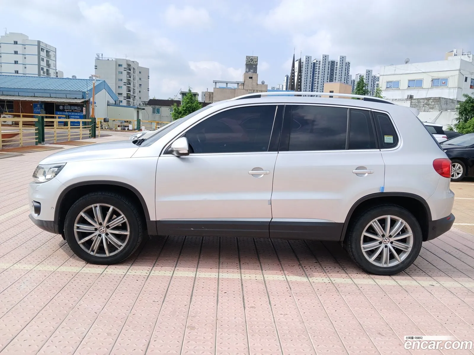 Volkswagen Tiguan 2013 — 5