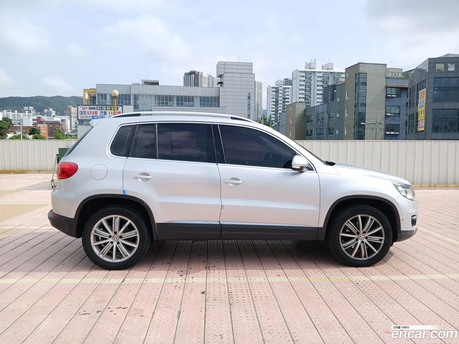 Volkswagen Tiguan 2013 — 3