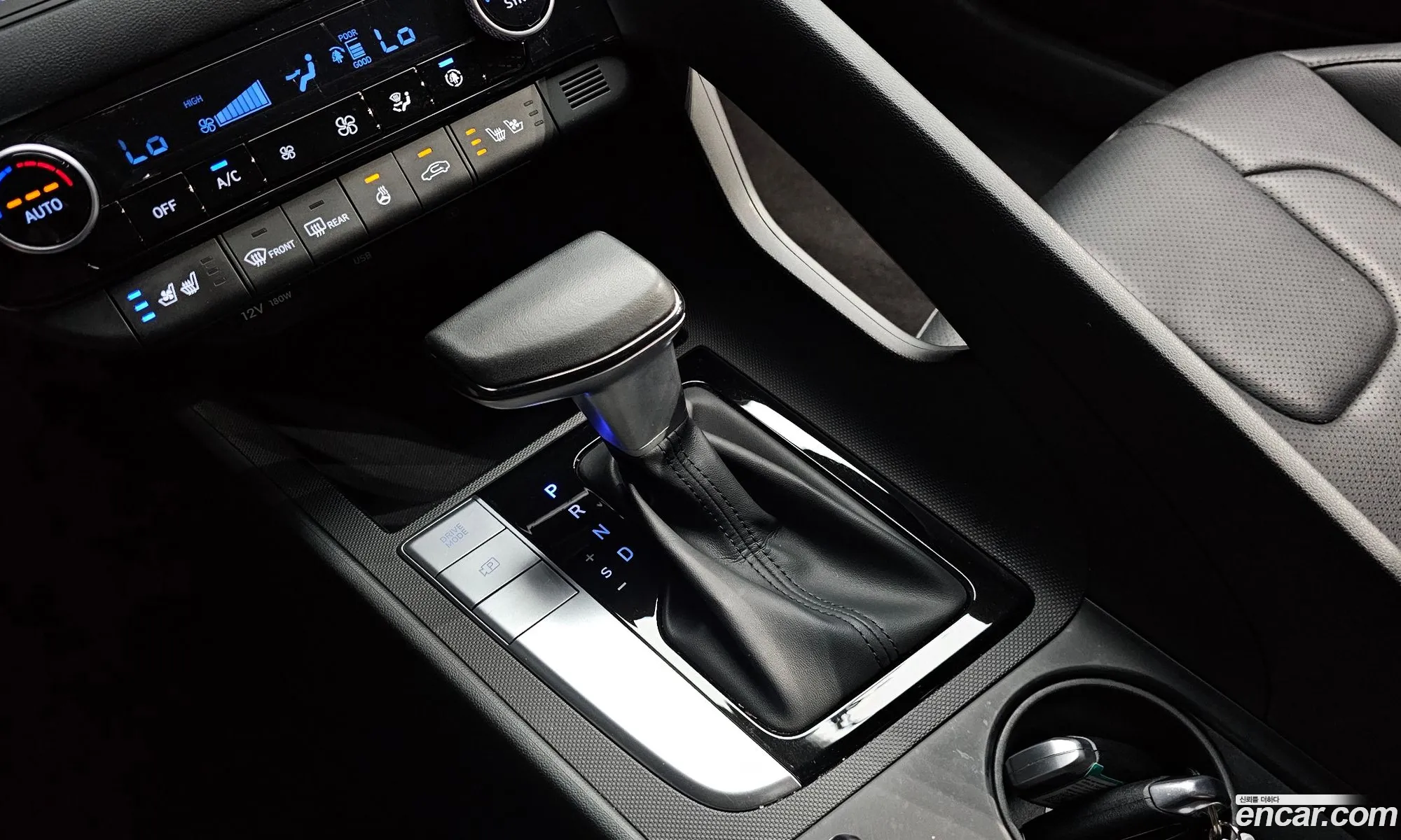 Hyundai Elantra 2023 — 22
