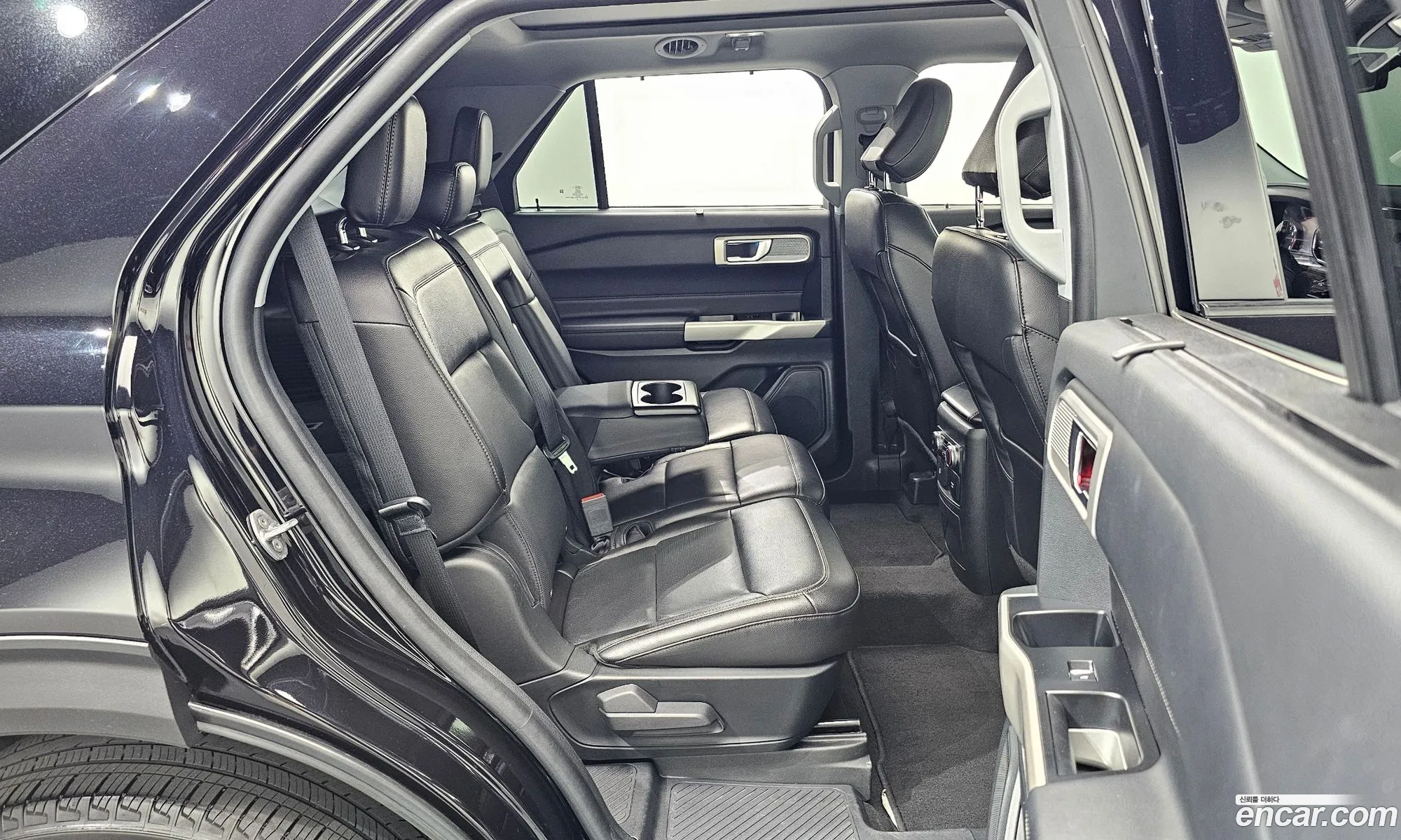 Ford Explorer 6th Gen 2022 1FMSK8FH2NGB05776 — 28