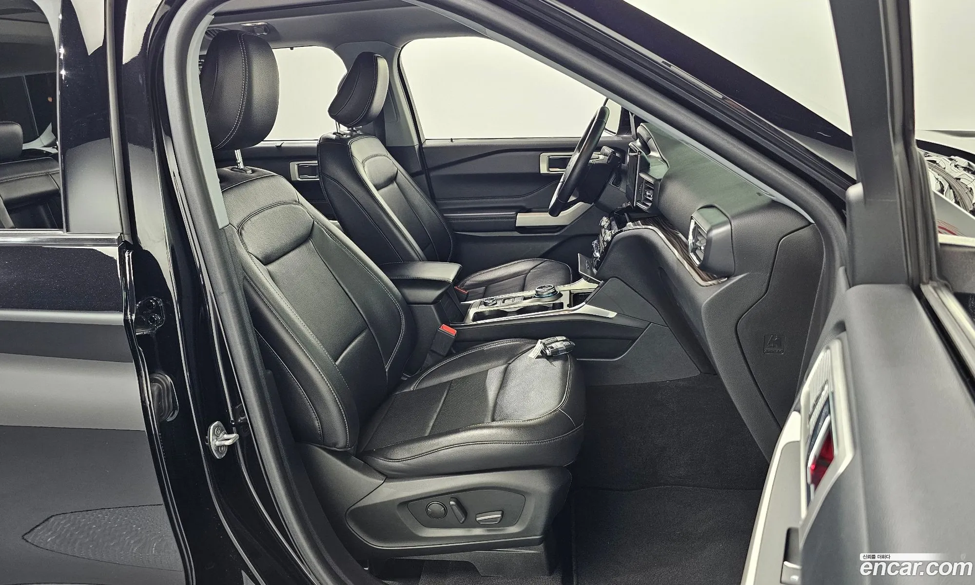 Ford Explorer 6th Gen 2022 1FMSK8FH2NGB05776 — 10