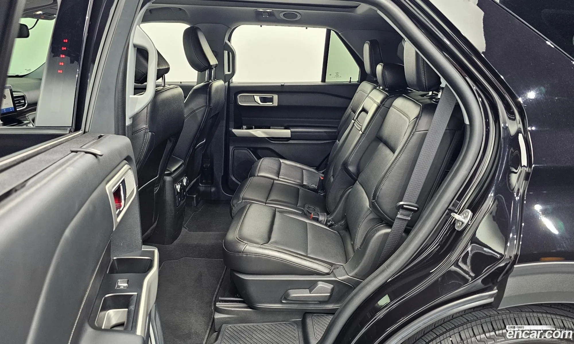 Ford Explorer 6th Gen 2022 1FMSK8FH2NGB05776 — 12