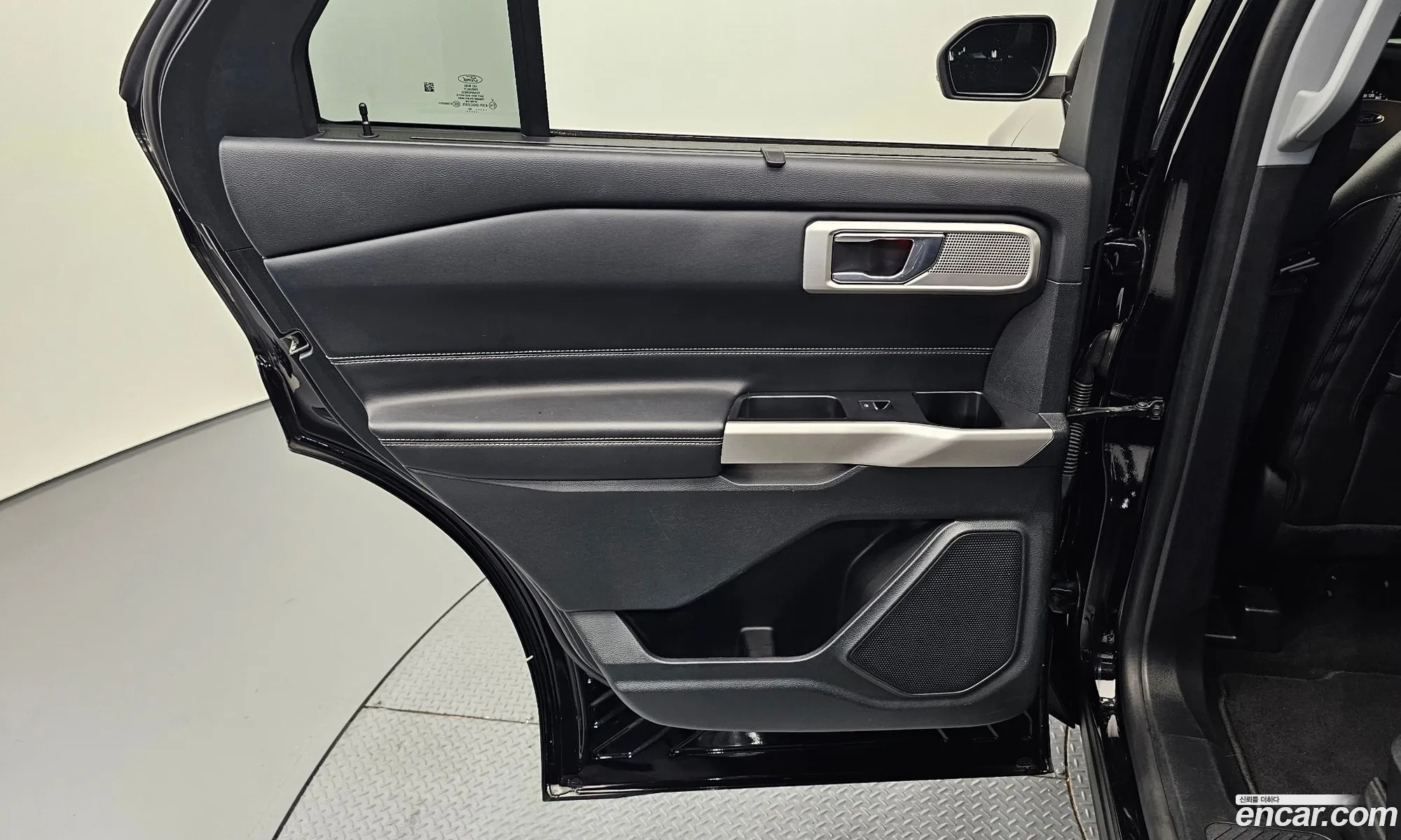 Ford Explorer 6th Gen 2022 1FMSK8FH2NGB05776 — 25