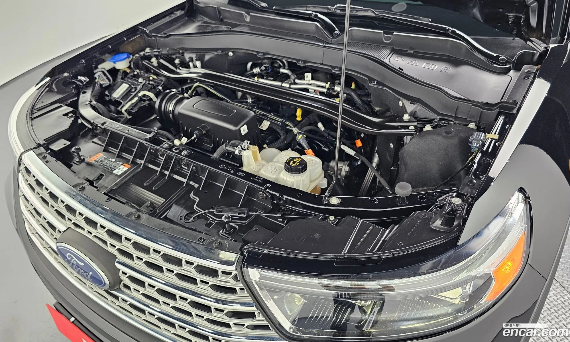 Ford Explorer 6th Gen 2022 1FMSK8FH2NGB05776 — 27