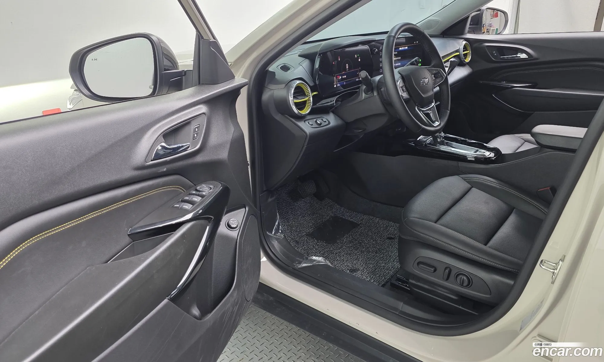 Chevrolet (GM Daewoo) Trax Crossover 2025 — 4