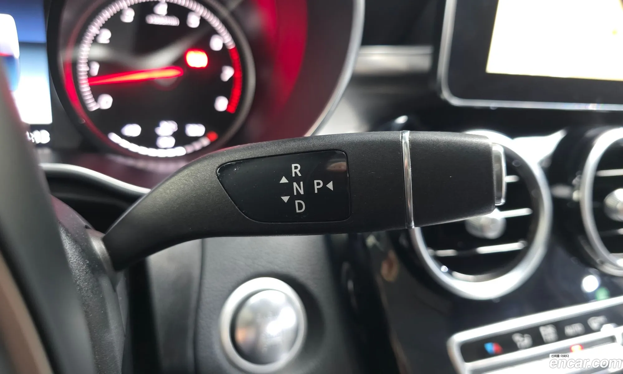Mercedes-Benz C-Class W205 2016 — 8