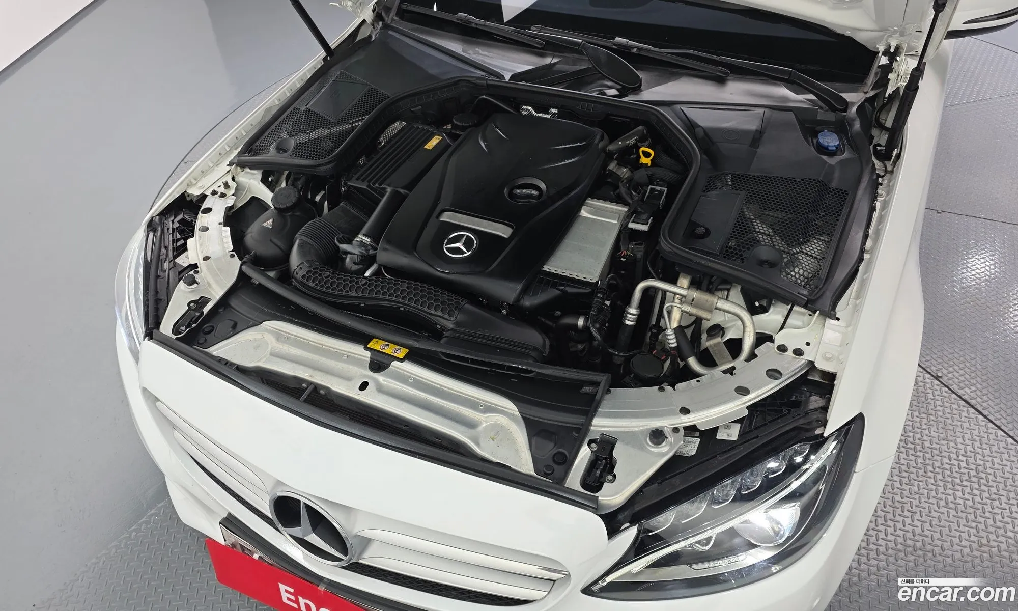 Mercedes-Benz C-Class W205 2016 — 12