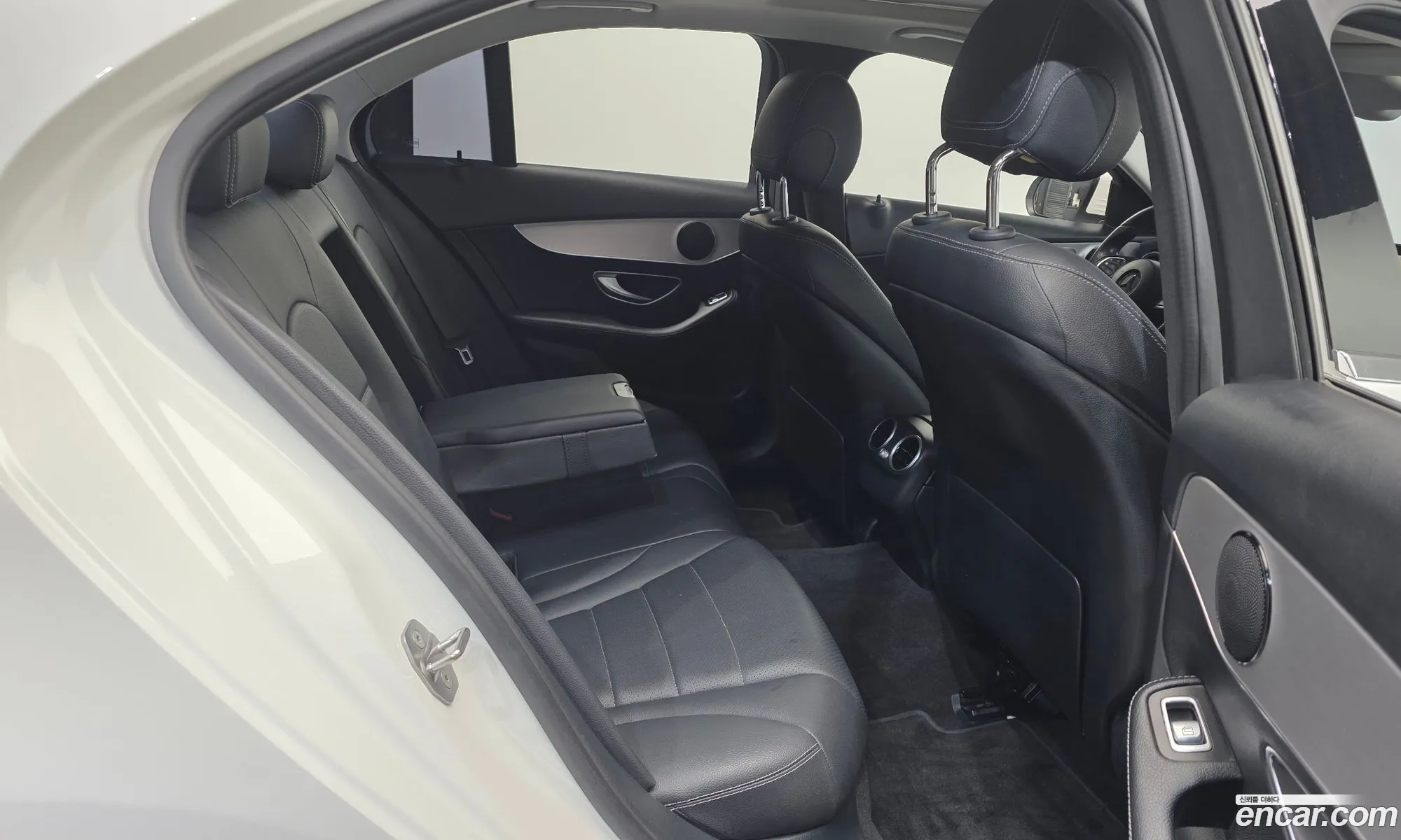 Mercedes-Benz C-Class W205 2016 — 20