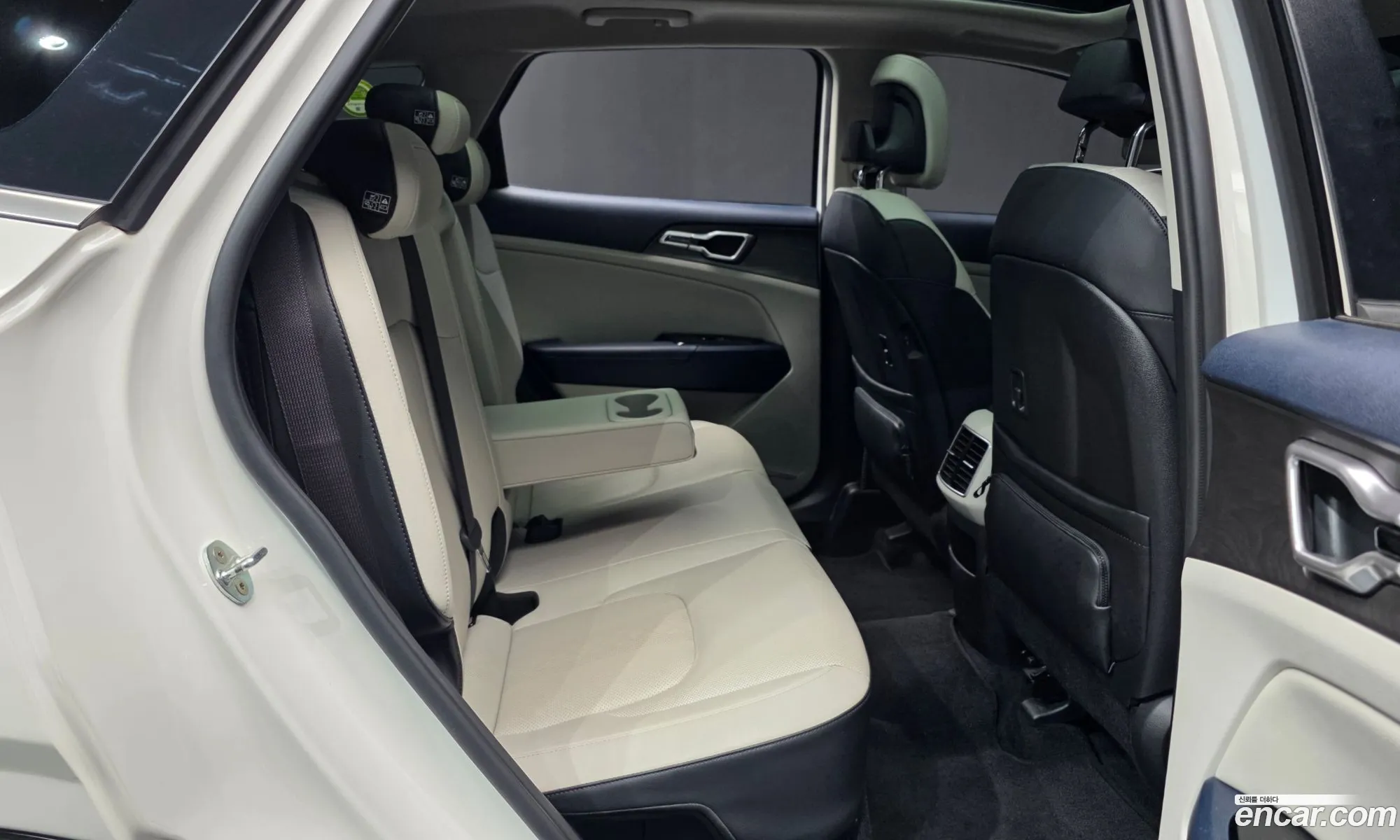 Kia Sportage Hybrid 2022 — 16