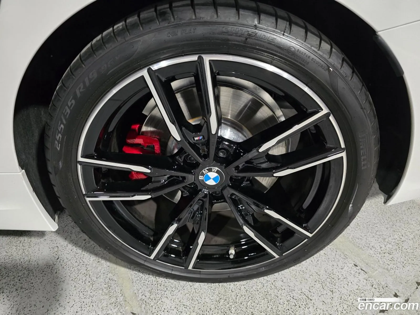 BMW 3 Series 2026 — 3
