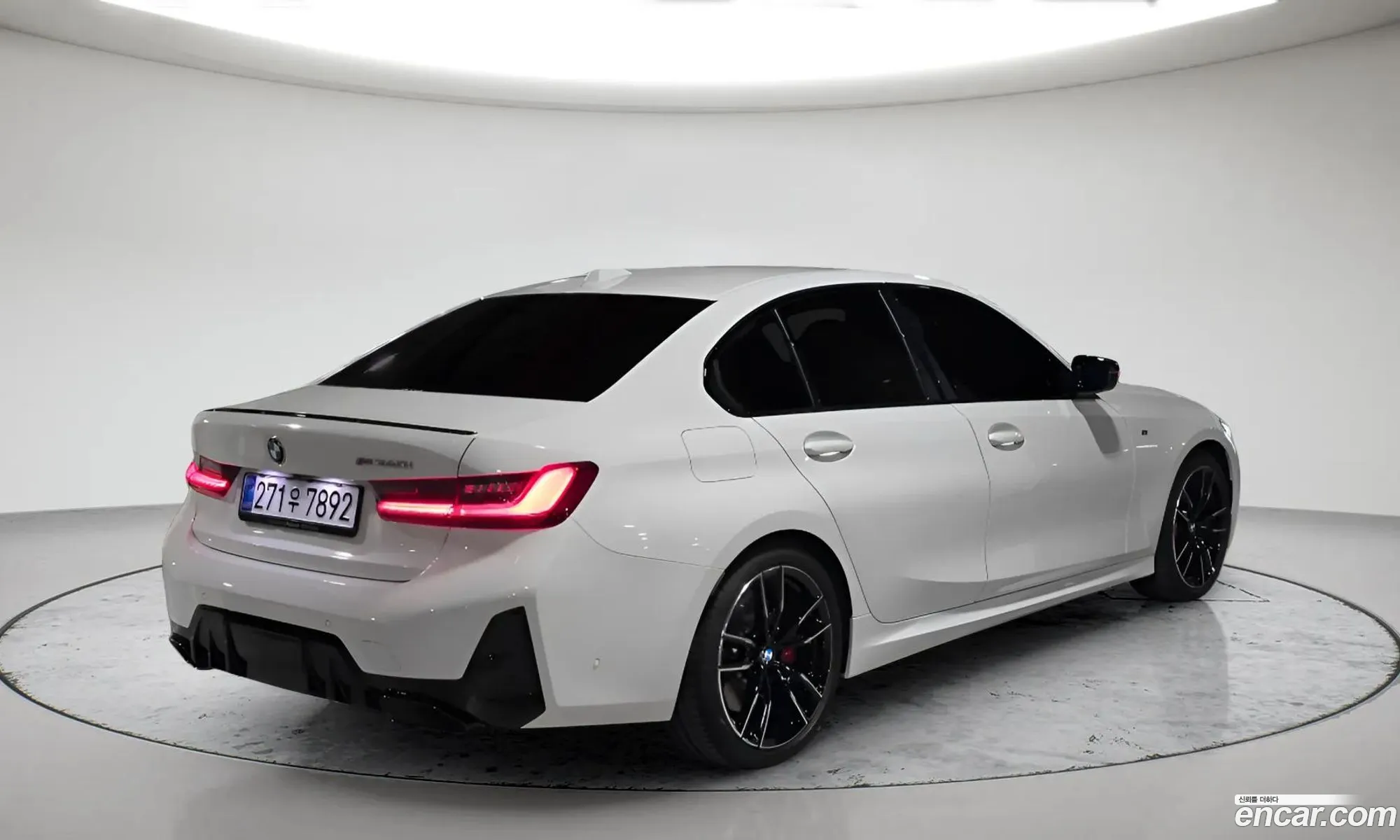 BMW 3 Series 2026 — 7