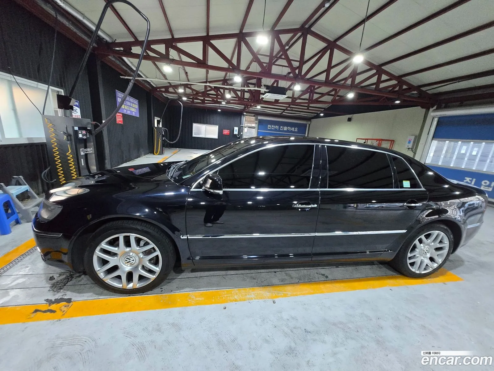 Volkswagen Phaeton 2011 — 19