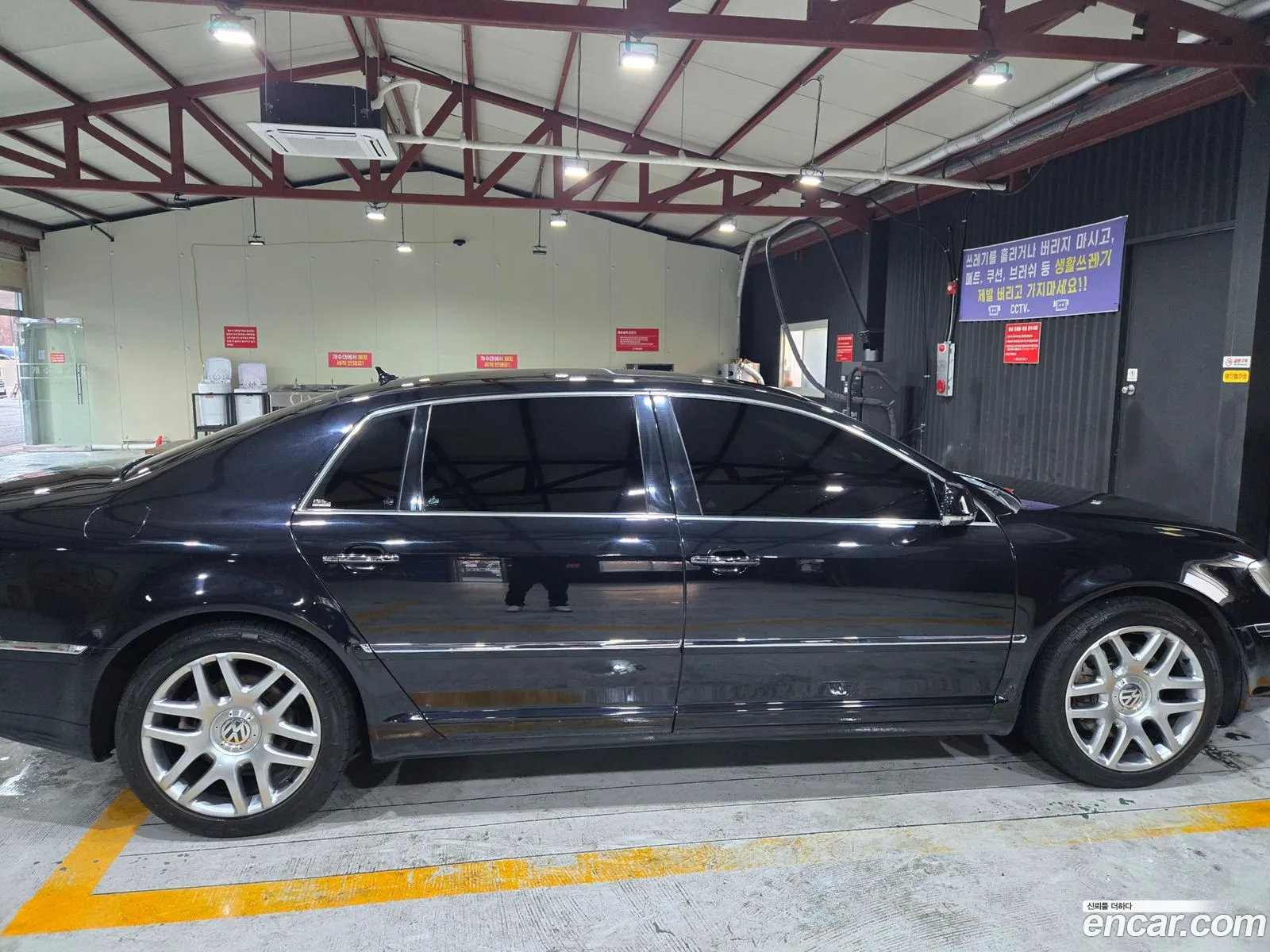 Volkswagen Phaeton 2011 — 11