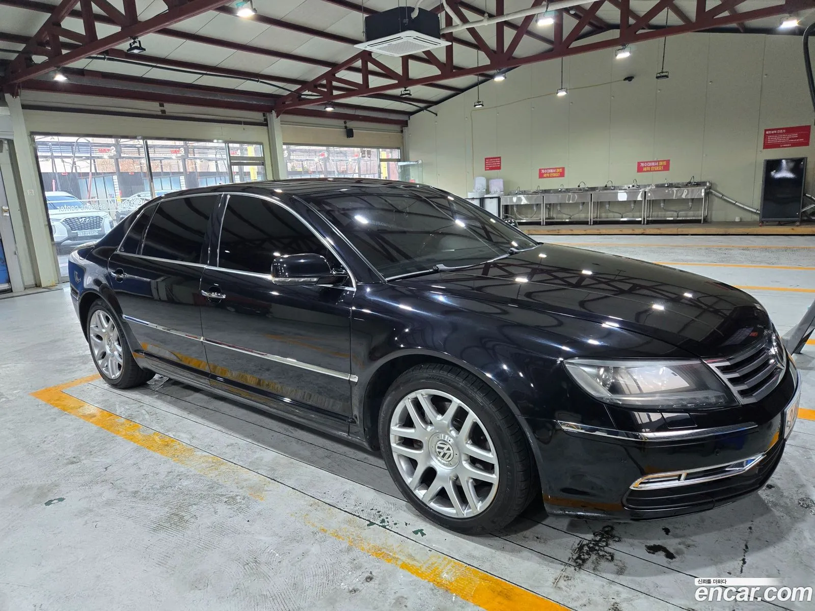 Volkswagen Phaeton 2011 — 15