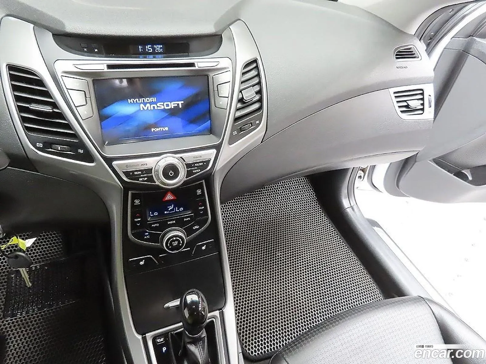 Hyundai Elantra 2015 — 2