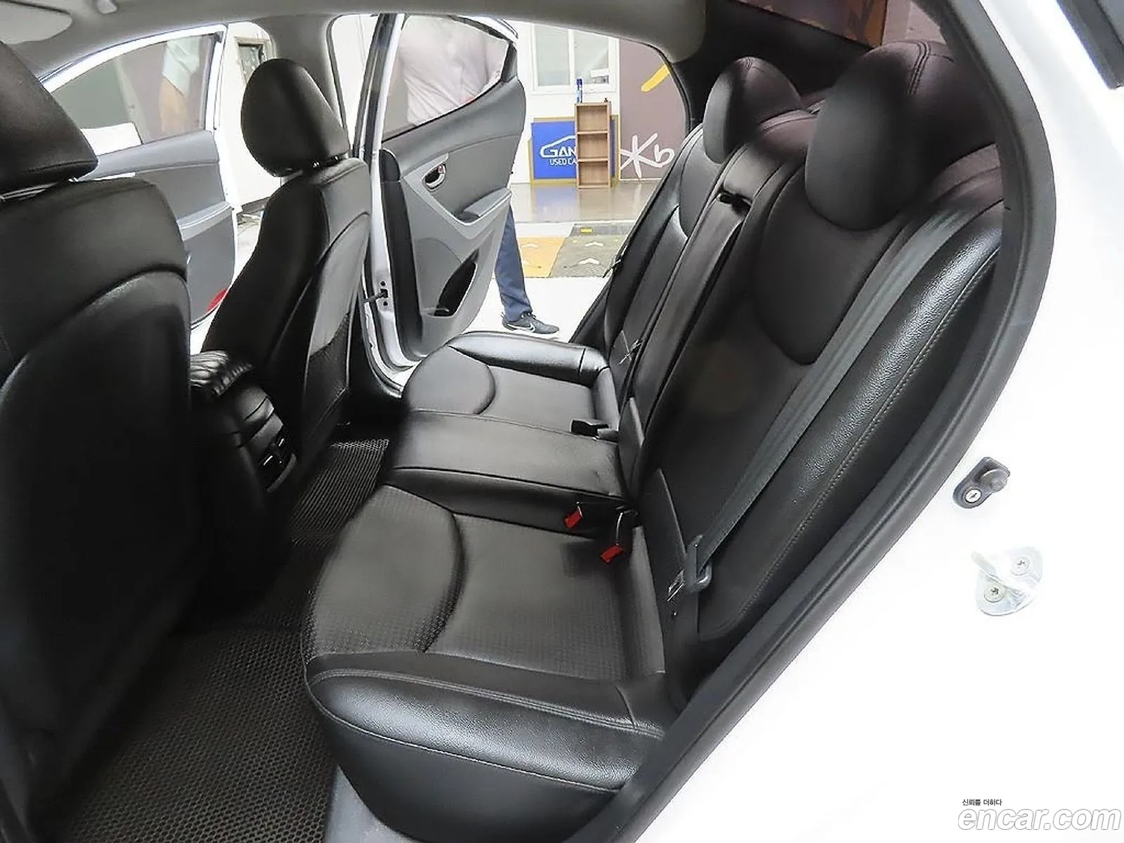 Hyundai Elantra 2015 — 3