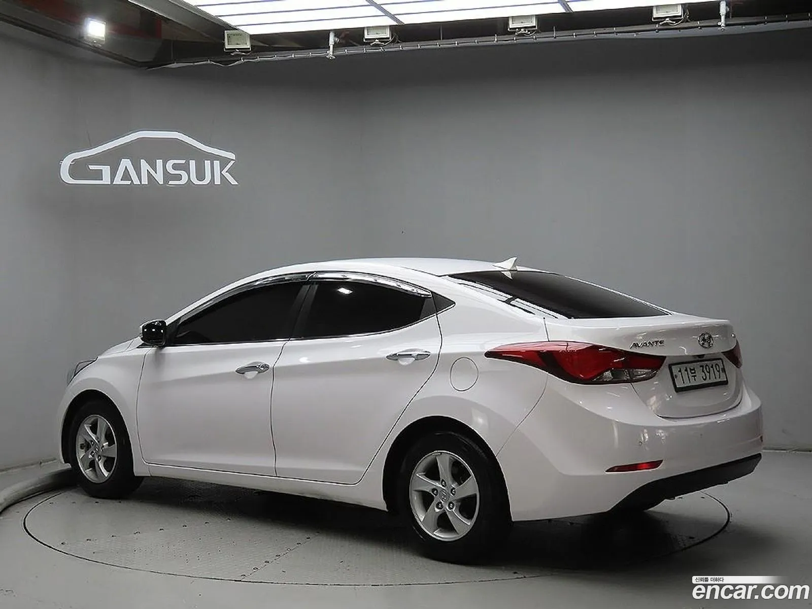 Hyundai Elantra 2015 — 4