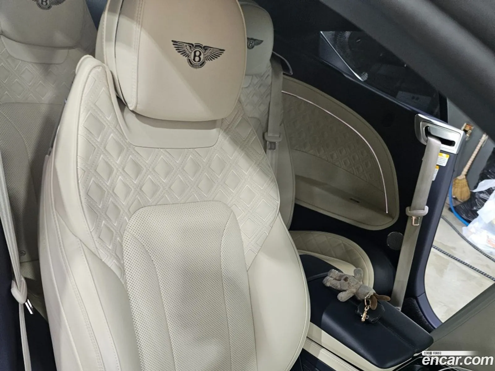 Bentley Continental GT 2022 — 3