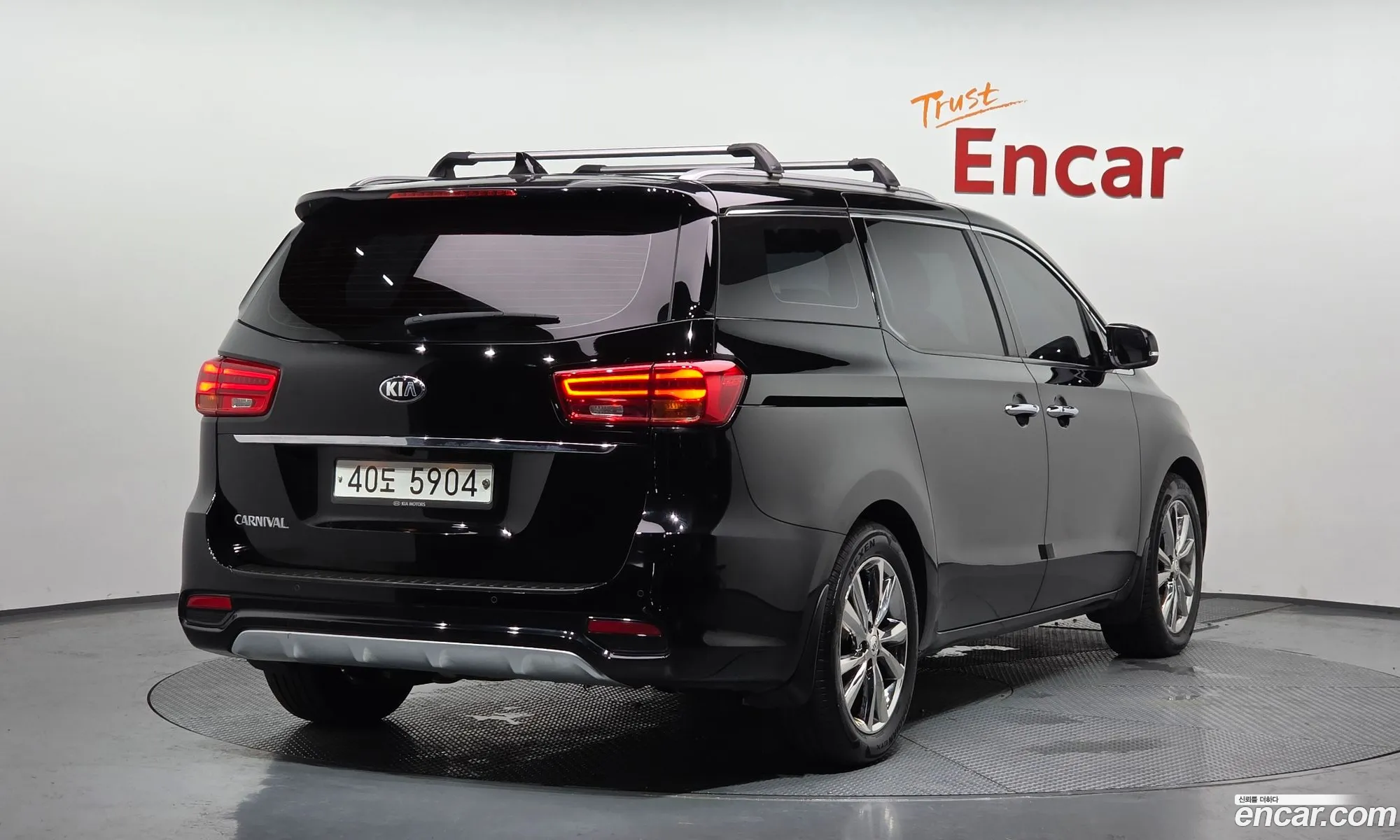 Kia Carnival 2019 KNAME81ABKS552344 — 4