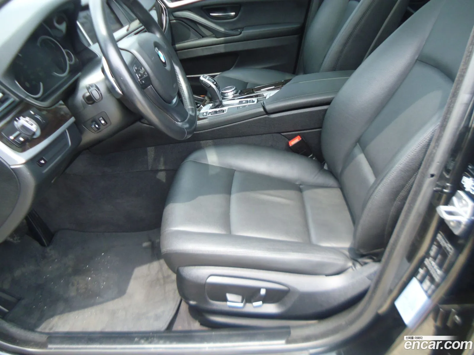 BMW 5 Series 2015 — 18