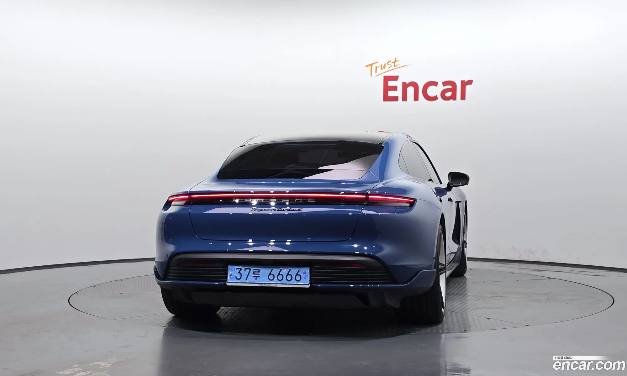 Porsche Taycan