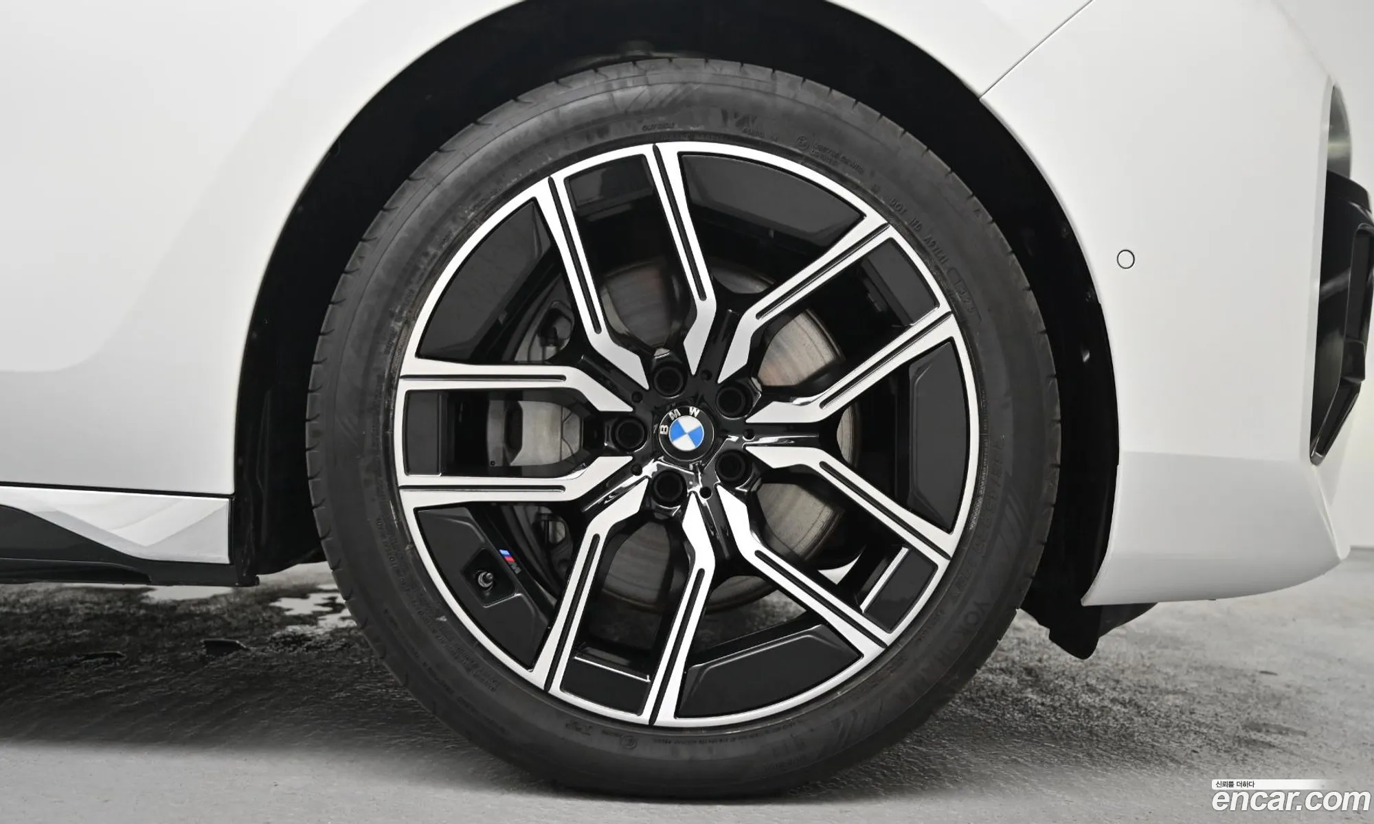 BMW 7 Series 2025 — 18