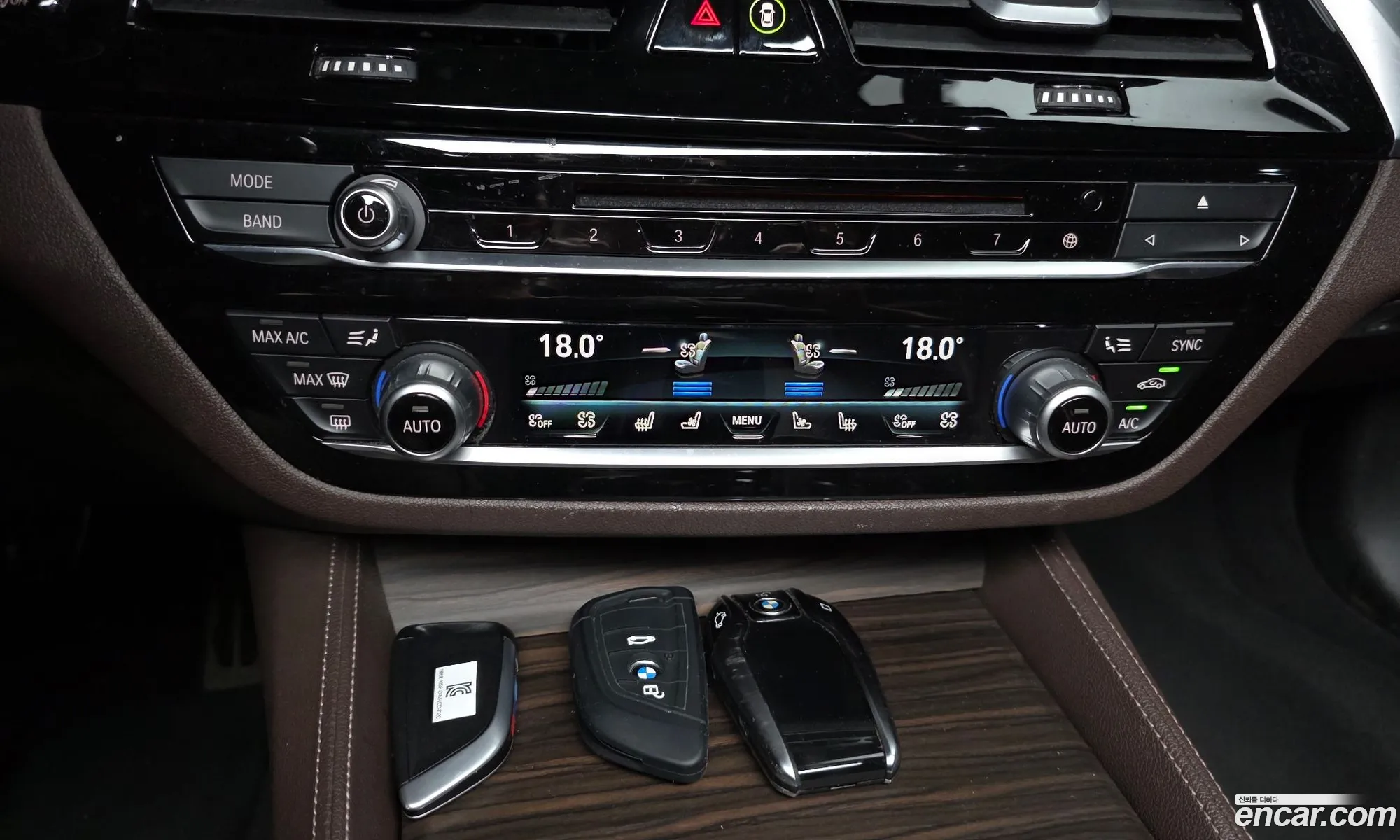 BMW 5 Series 2017 WBAJD9105JWC11432 — 8