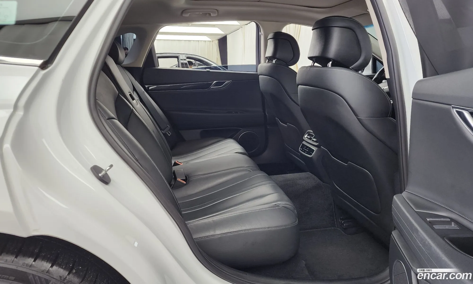Genesis G80 2021 — 10