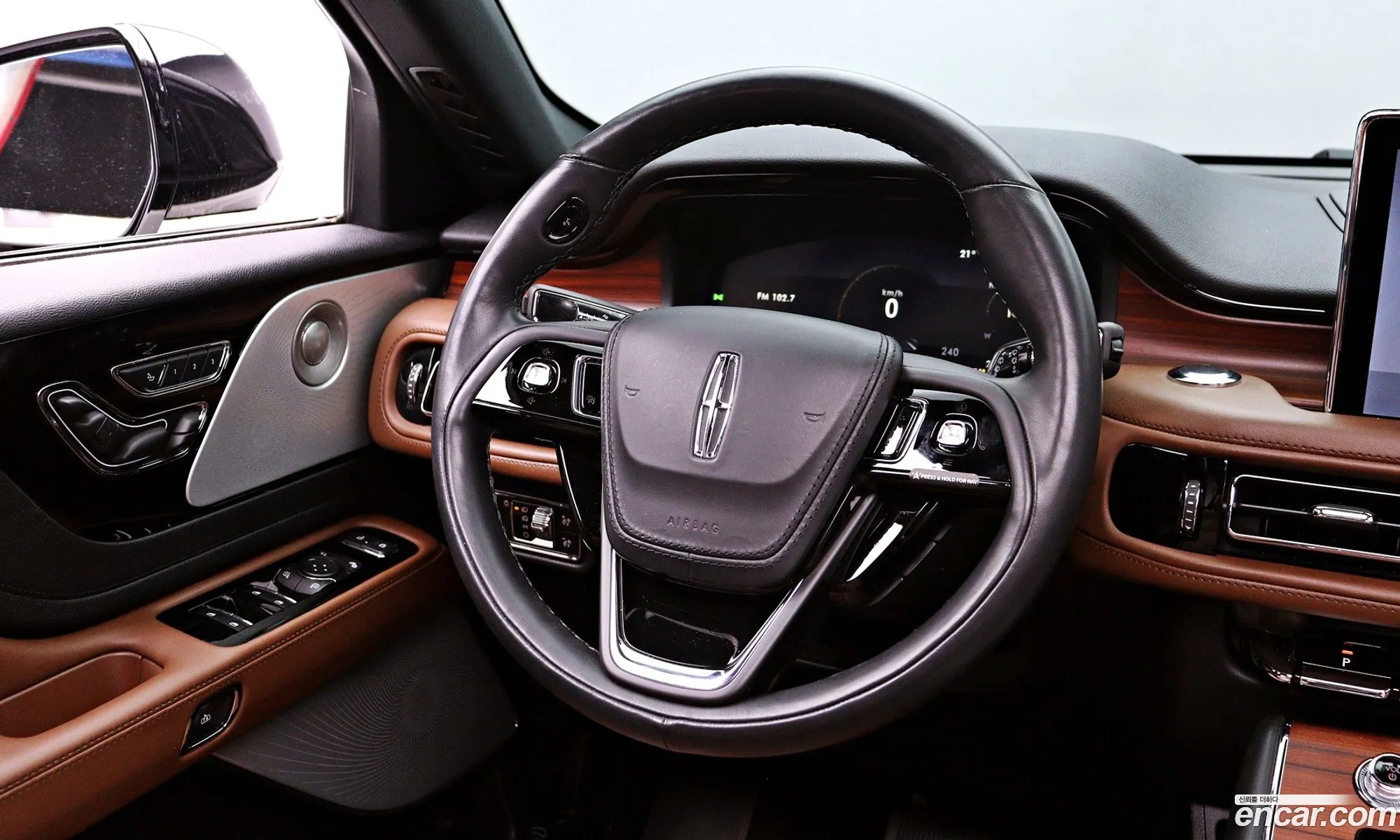 Lincoln Aviator 2023 — 17