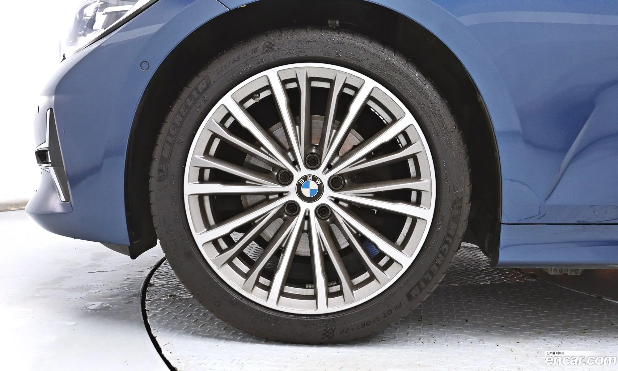 BMW 3 Series 2020 — 16