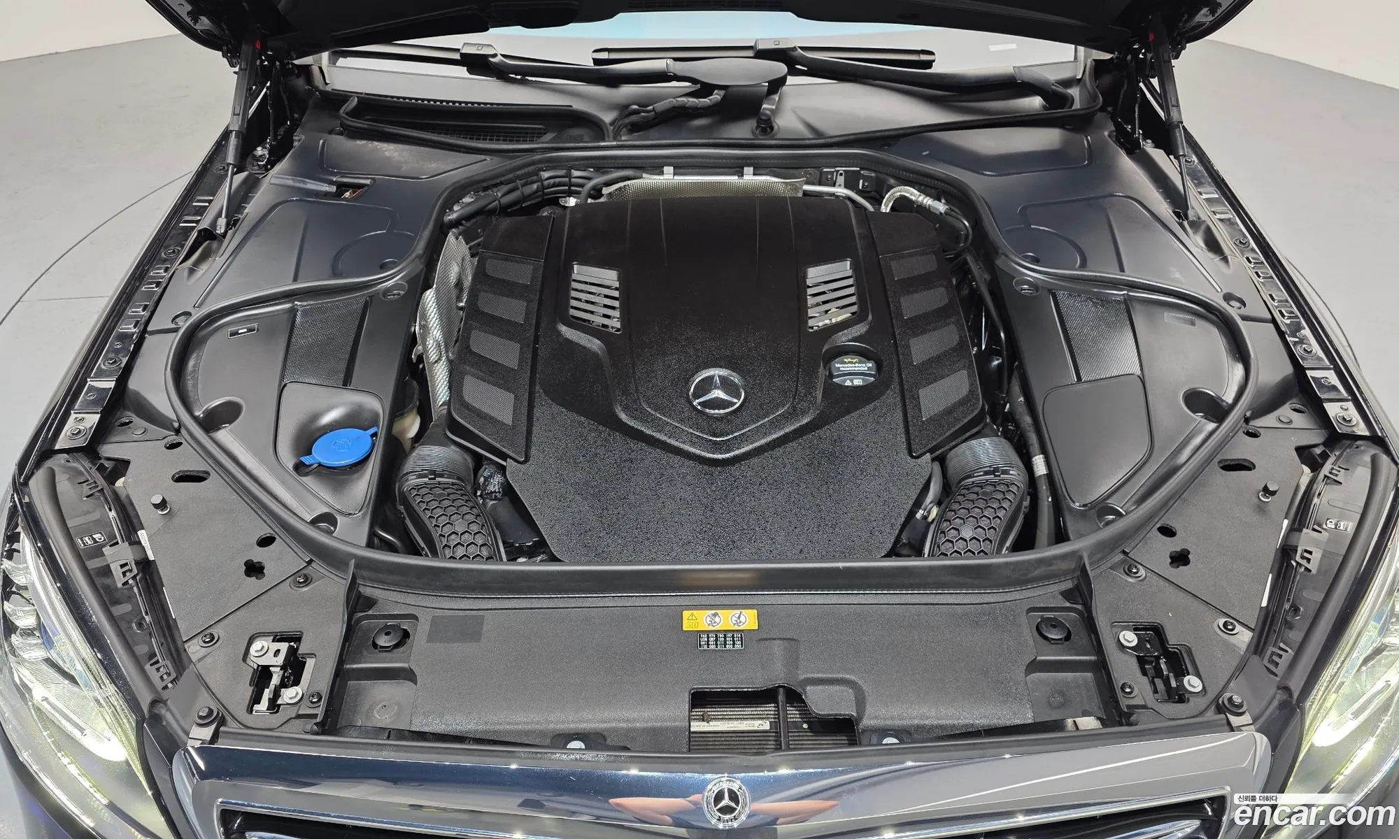 Mercedes-Benz S-Class W222 2017 WDDUG8GB7JA357955 — 11